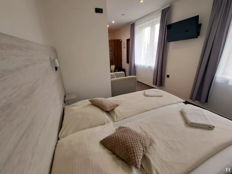 Dvojlôžková izba Comfort – Penzión Alcorso Banská Bystrica