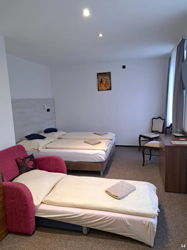 Trojlôžková izba – Penzión Alcorso Banská Bystrica