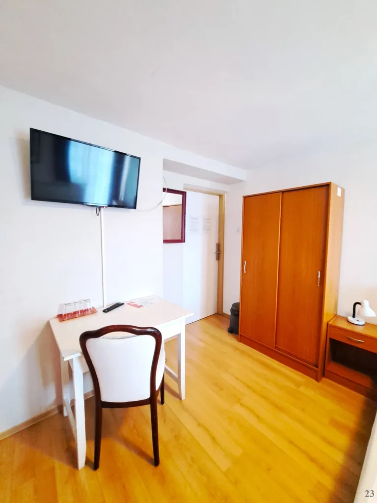Trojlôžková izba – Penzión Alcorso Banská Bystrica